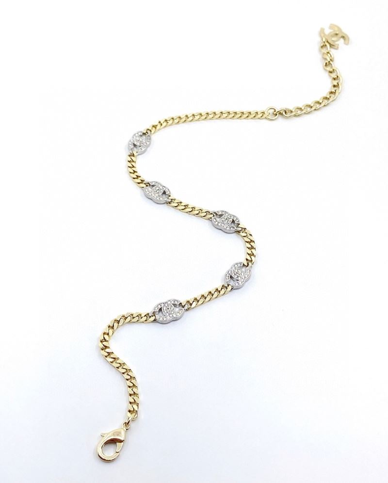Ch**el necklaces